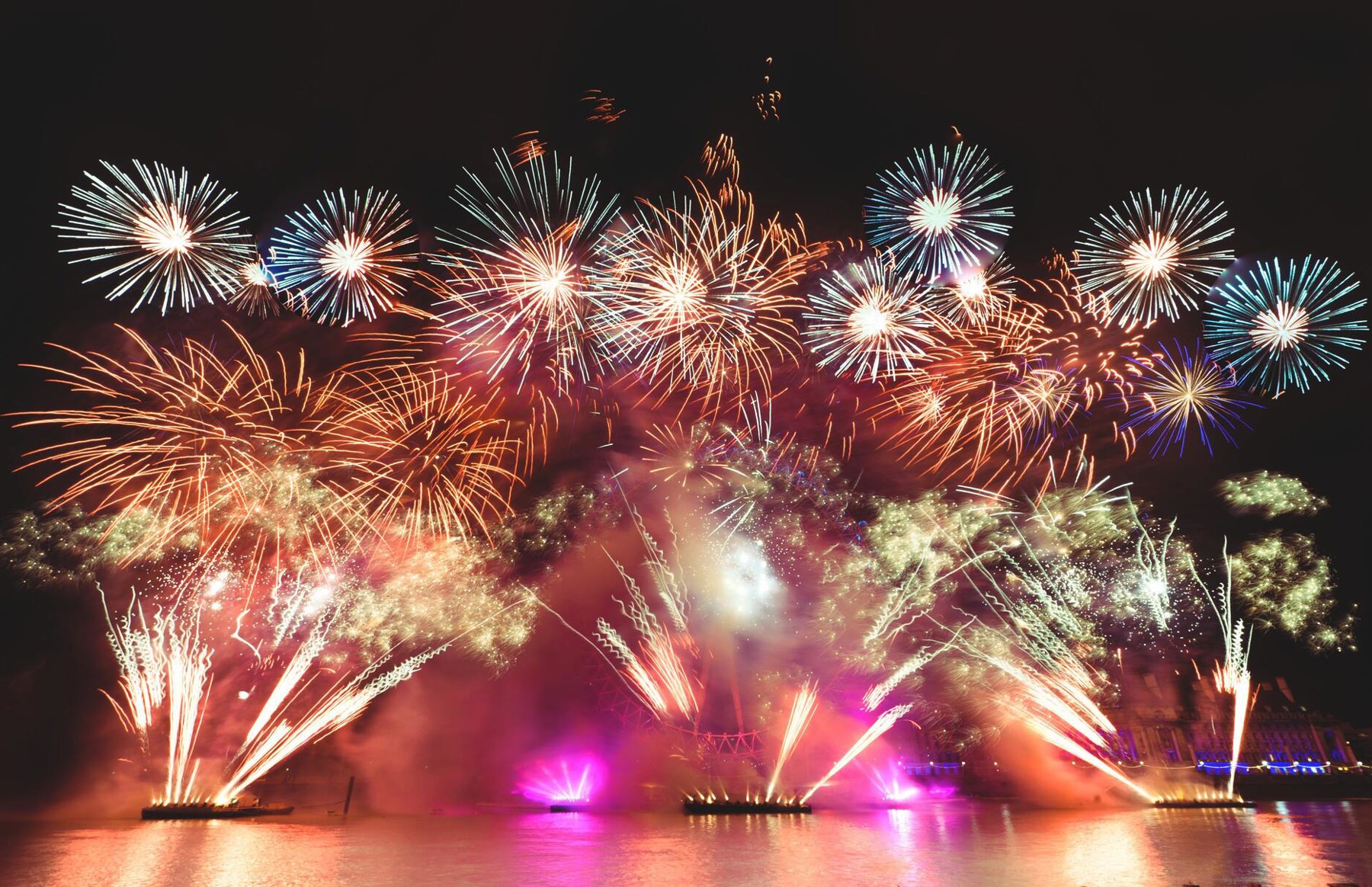 London New Year's Eve fireworks @towfiqu barbhuiya