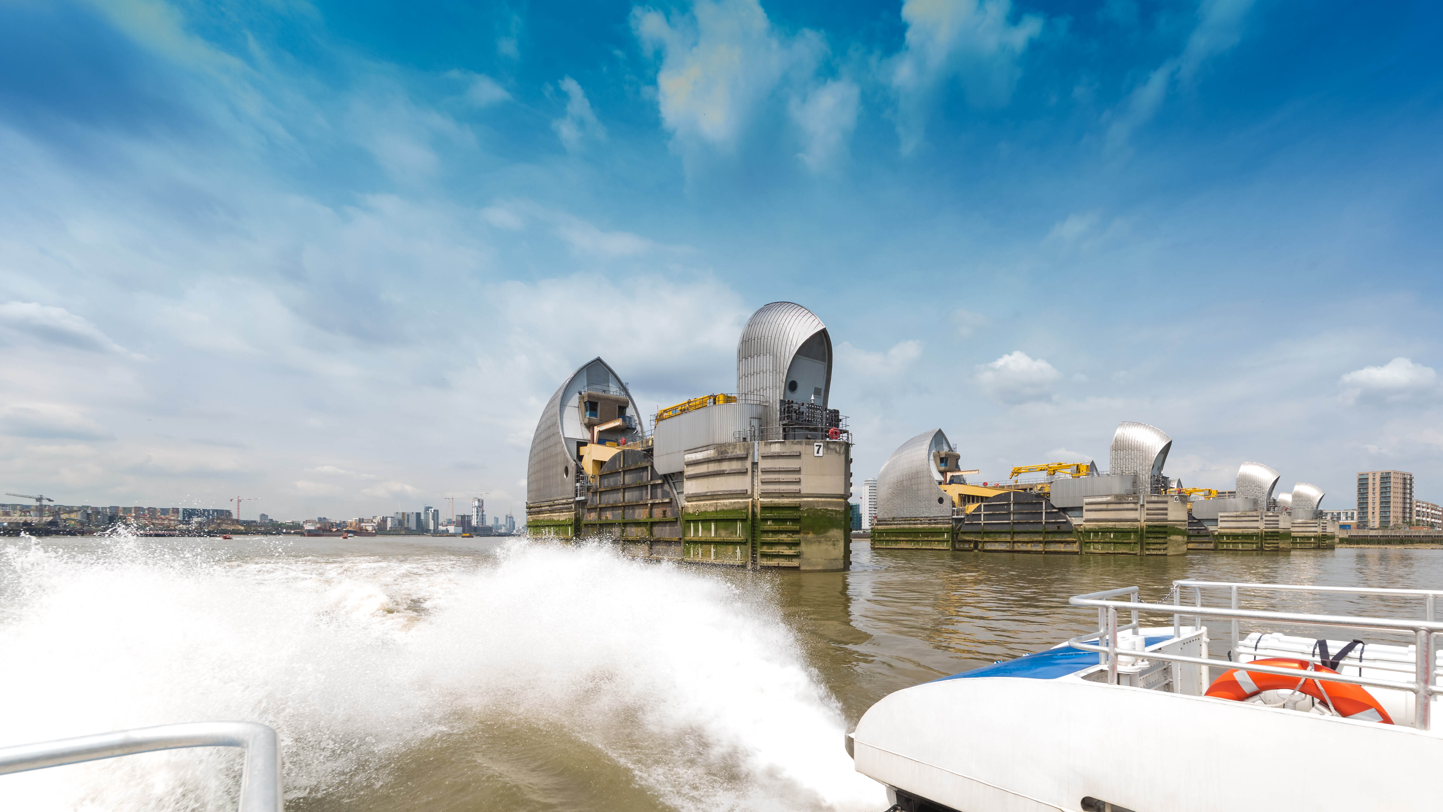 Thames Barrier 16X9