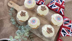 Coronation cupcakes